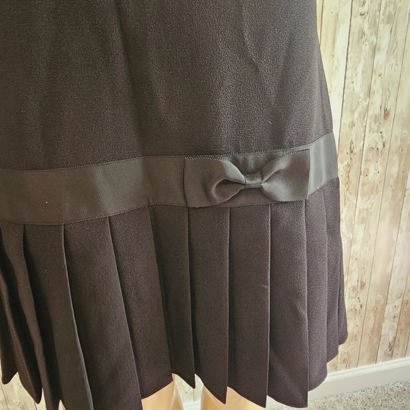 Karl Lagerfeld dress - Picture 4 of 11